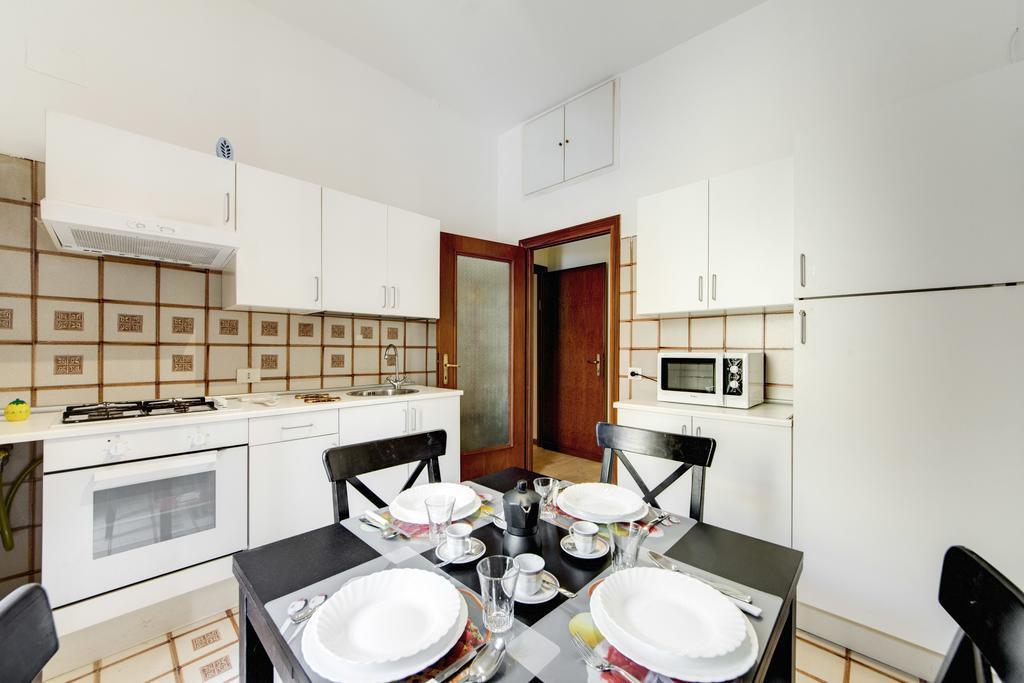 Colosseo Apartment *